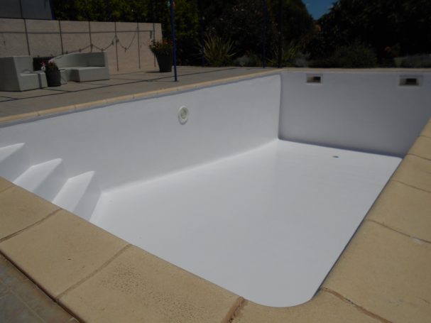 Piscine polyester
